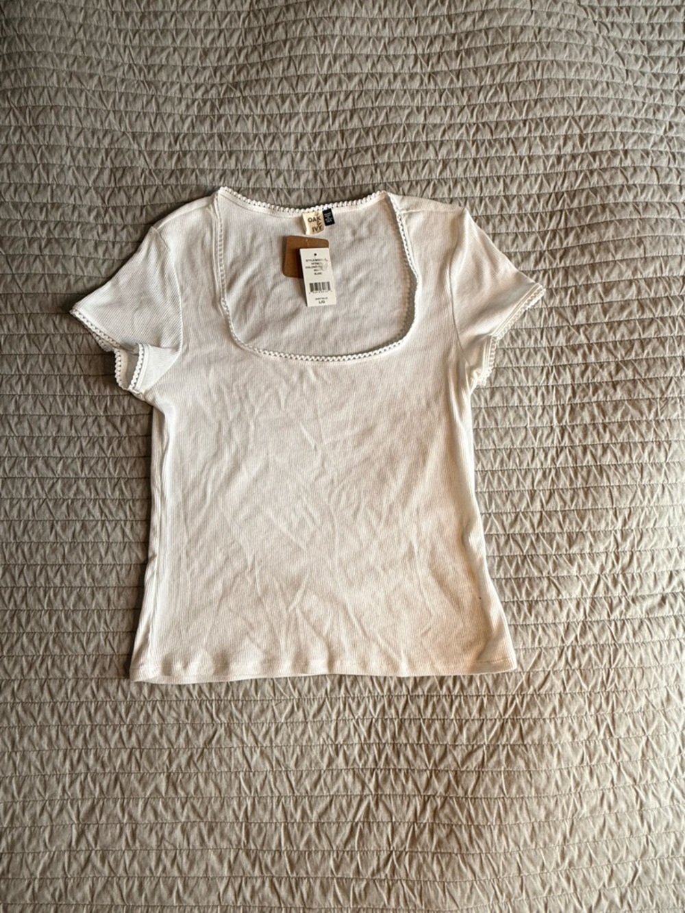 Classic Scoop Neck Short Sleeve Tee with Picot Edge - White